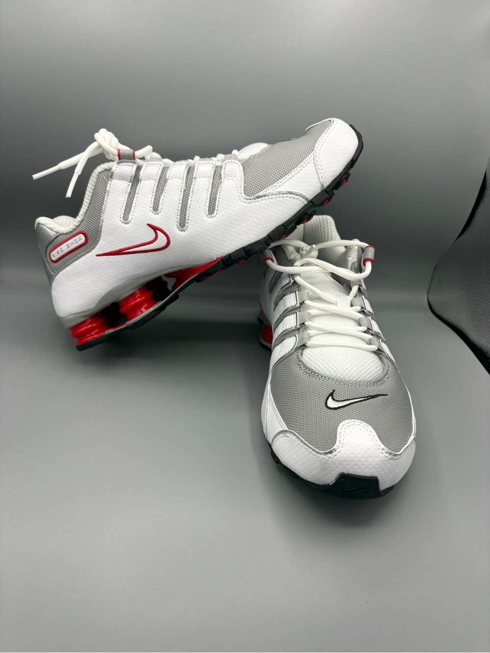 *NEW* Nike Shox NZ White - Size 10 - 378341-104
